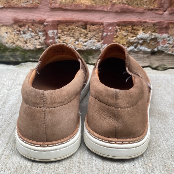 Suede Ugg slip on shoes - Picture 4 of 6